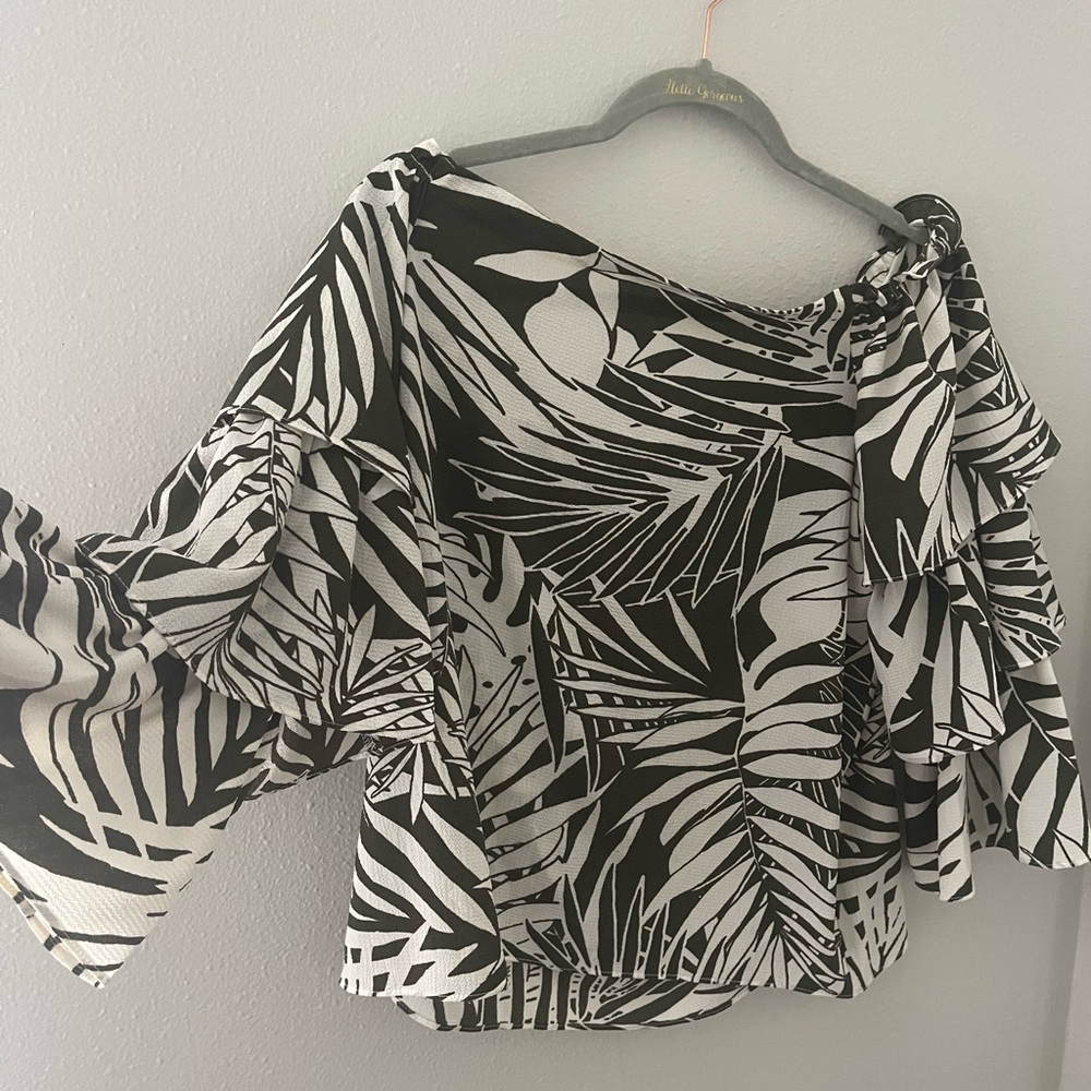 Off the shoulder tropical blouse